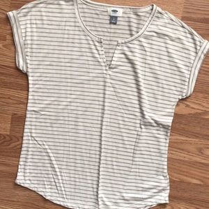 Old navy tee
